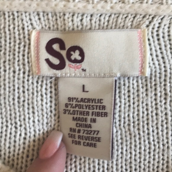 White/Cream sweater - Picture 3 of 5